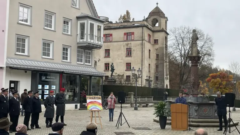 Volkstrauertag 2025